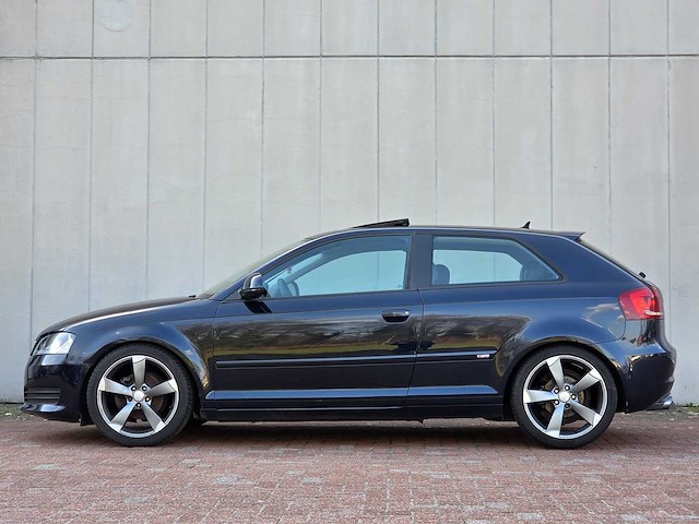 Audi - a3 - 1.4 tfsi attr. pl b - 01-jvv-7 - 2009 - afbeelding 3 van  7