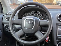 Audi - a3 - 1.4 tfsi attr. pl b - 01-jvv-7 - 2009 - afbeelding 8 van  17