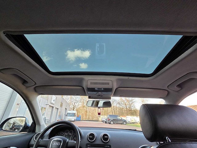 Audi - a3 - 1.4 tfsi attr. pl b - 01-jvv-7 - 2009 - afbeelding 9 van  17