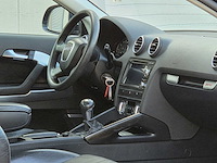 Audi - a3 - 1.4 tfsi attr. pl b - 01-jvv-7 - 2009 - afbeelding 10 van  17