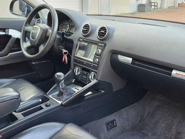 Audi - a3 - 1.4 tfsi attr. pl b - 01-jvv-7 - 2009 - afbeelding 14 van  26