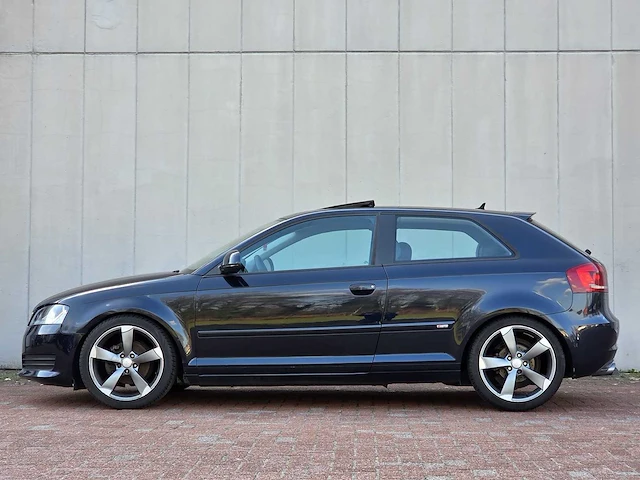 Audi - a3 - 1.4 tfsi attr. pl b - 01-jvv-7 - 2009 - afbeelding 12 van  26