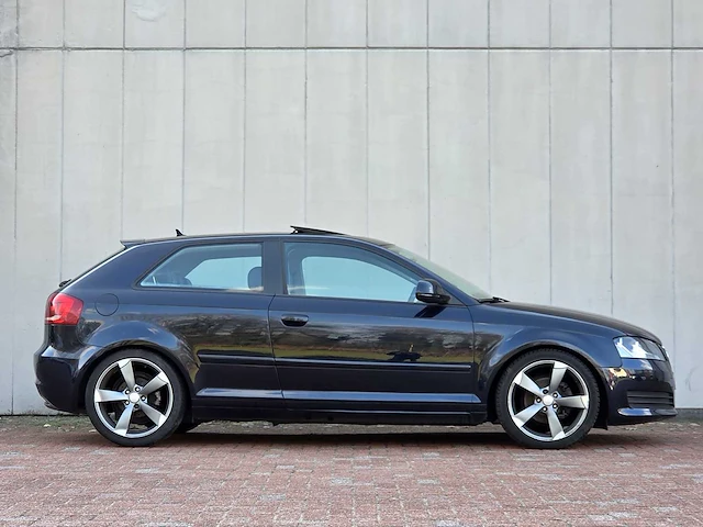 Audi - a3 - 1.4 tfsi attr. pl b - 01-jvv-7 - 2009 - afbeelding 22 van  26