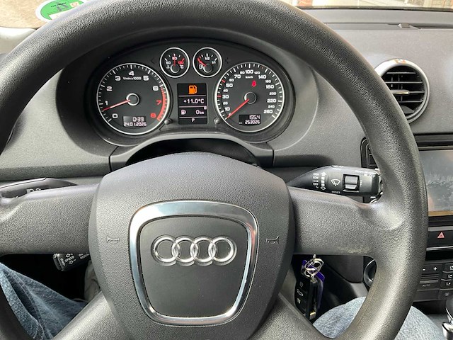 Audi - a3 - 1.4 tfsi attr. pl b - personenauto - 2009 - afbeelding 6 van  23