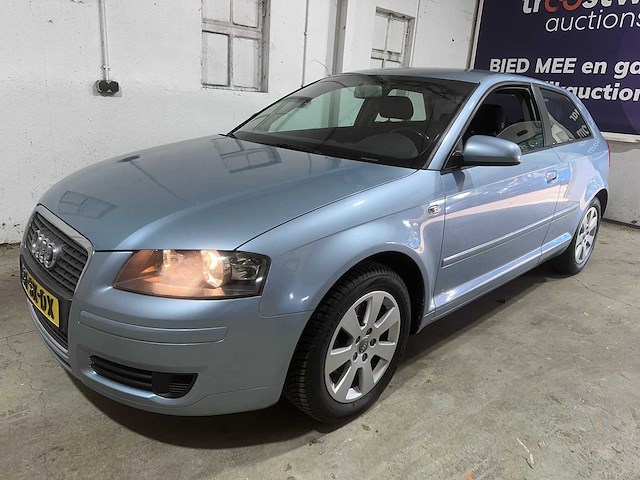 Audi - a3 - 1.6 fsi attraction - 81-sx-dx- 2006 - afbeelding 1 van  17