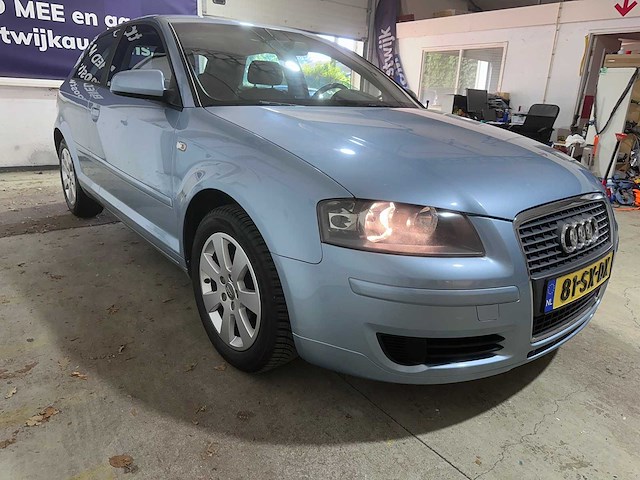 Audi - a3 - 1.6 fsi attraction - 81-sx-dx- 2006 - afbeelding 13 van  17