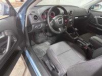 Audi - a3 - 1.6 fsi attraction - 81-sx-dx- 2006 - afbeelding 15 van  17