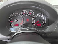 Audi - a3 - 1.6 fsi attraction - 81-sx-dx- 2006 - afbeelding 17 van  17