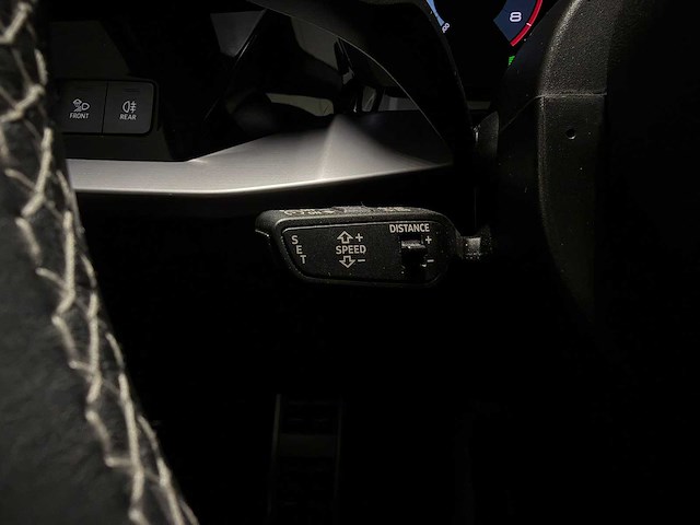 Audi - a3 limousine - 30 tfsi s edition 2023 t-952-dx iaw - afbeelding 19 van  23