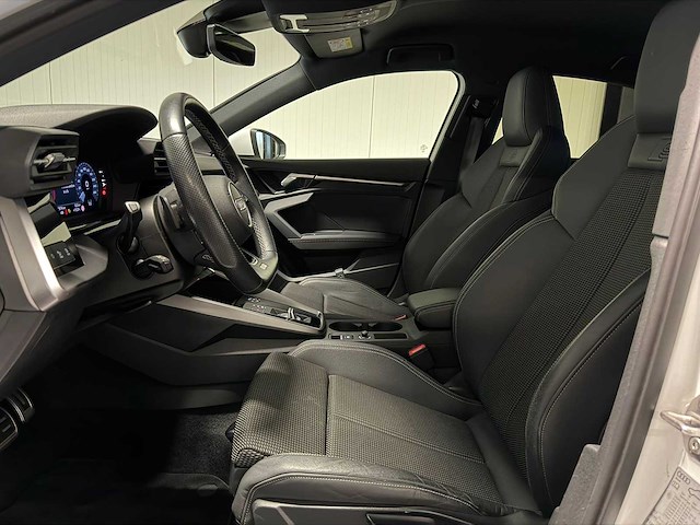 Audi - a3 limousine - 30 tfsi s edition 2023 t-952-dx iaw - afbeelding 21 van  23