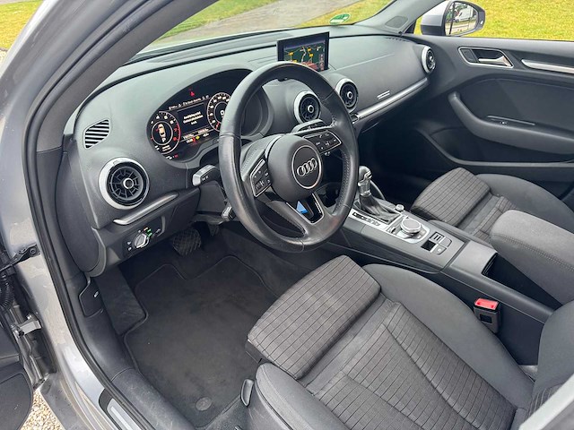 Audi - a3 limousine - 35 tfsi advance - g-412-zv - 2020 - afbeelding 8 van  31