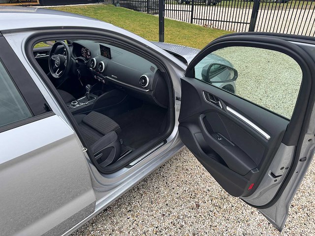 Audi - a3 limousine - 35 tfsi advance - g-412-zv - 2020 - afbeelding 17 van  31
