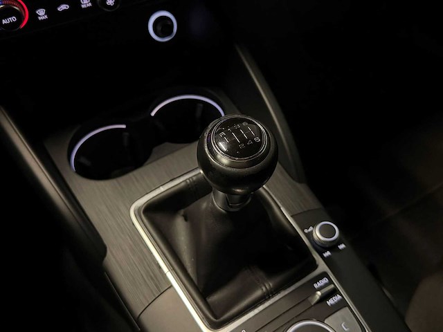 Audi - a3 sportback - 1.0 tfsi de.pl.+ - pz-845-v0- 2017 iaw - afbeelding 19 van  21