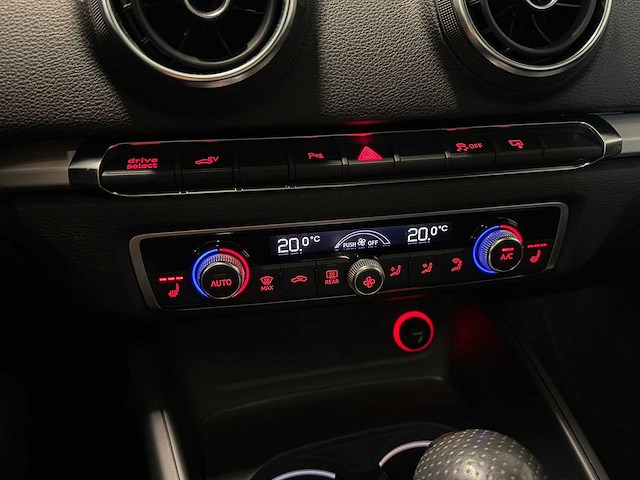 Audi - a3 sportback - 1.4 e-tron amb. pl+ hp-365-j 2015 - afbeelding 22 van  31