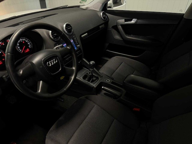 Audi - a3 sportback - 1.4 tfsi ambition pl - car - 2010|74-xrr-2|iaw - afbeelding 15 van  15