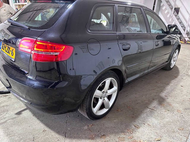 Audi - a3 sportback - 1.4 tfsi s-edition - 83-lzk-6- 2010 - afbeelding 11 van  16
