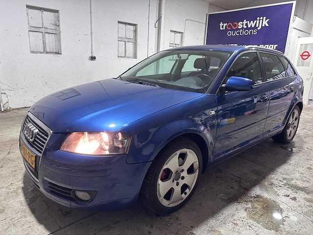 Audi - a3 sportback - 2.0 fsi ambition - 38-rv-pg - afbeelding 1 van  18