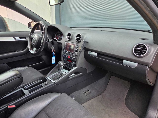 Audi - a3 sportback - s-line - 2.0 tfsi ambition pl - 43-gxp-5 - 2005 - personenauto - afbeelding 18 van  27