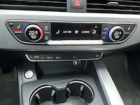 Audi - a4 - car - 2017 - afbeelding 3 van  12