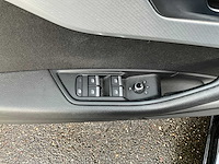 Audi - a4 - car - 2017 - afbeelding 12 van  12