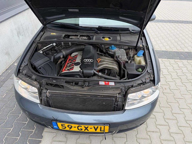Audi - a4 - limousine 2.0 exclusive mt - personenauto - 2001 - afbeelding 8 van  25
