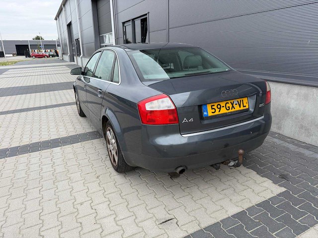 Audi - a4 - limousine 2.0 exclusive mt - personenauto - 2001 - afbeelding 19 van  25