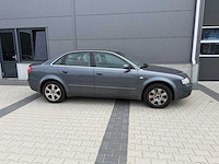 Audi - a4 - limousine 2.0 exclusive mt - personenauto - 2001 - afbeelding 21 van  25