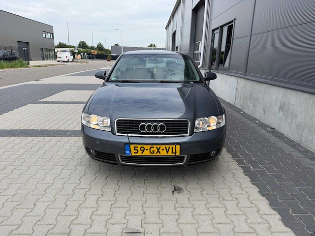 Audi - a4 - limousine 2.0 exclusive mt - personenauto - 2001 - afbeelding 23 van  25