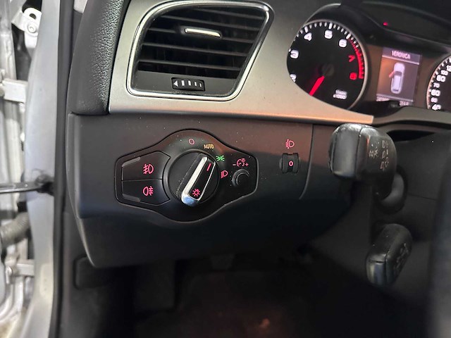 Audi - a4 avant - 1.8 tfsi pro l. bns - 64-klf-3- 2010 - afbeelding 2 van  17