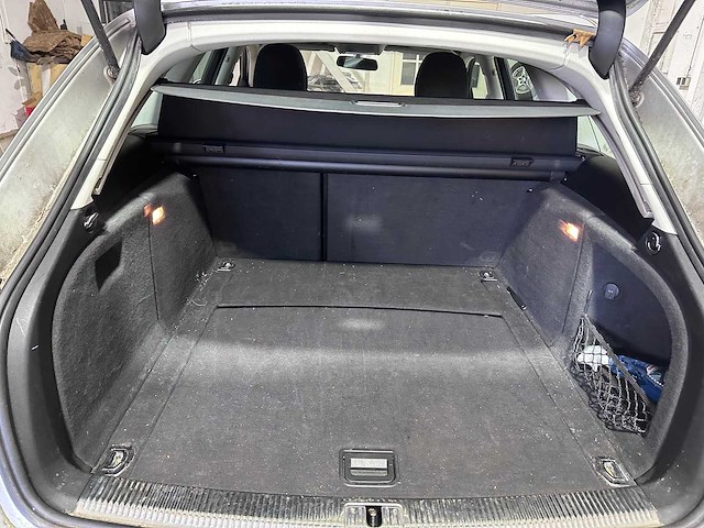 Audi - a4 avant - 1.8 tfsi pro l. bns - 64-klf-3- 2010 - afbeelding 7 van  17