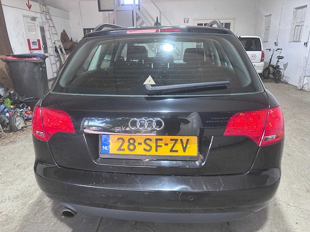 Audi - a4 avant - 2.0 pro line - 28-sf-zv- 2006 - afbeelding 15 van  21