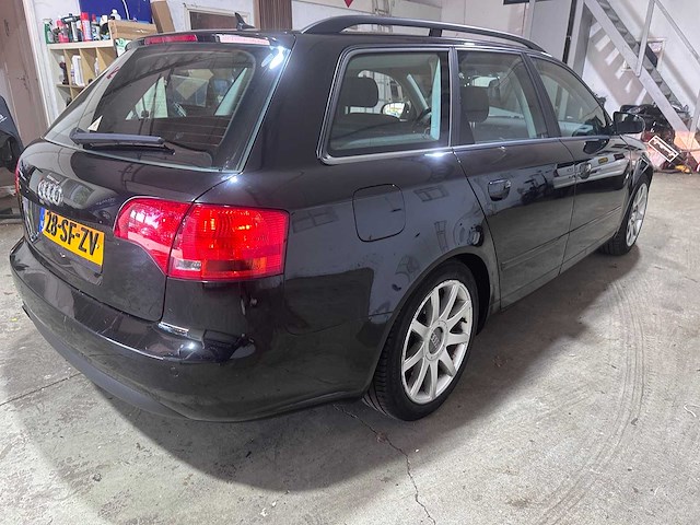 Audi - a4 avant - 2.0 pro line - 28-sf-zv- 2006 - afbeelding 16 van  21