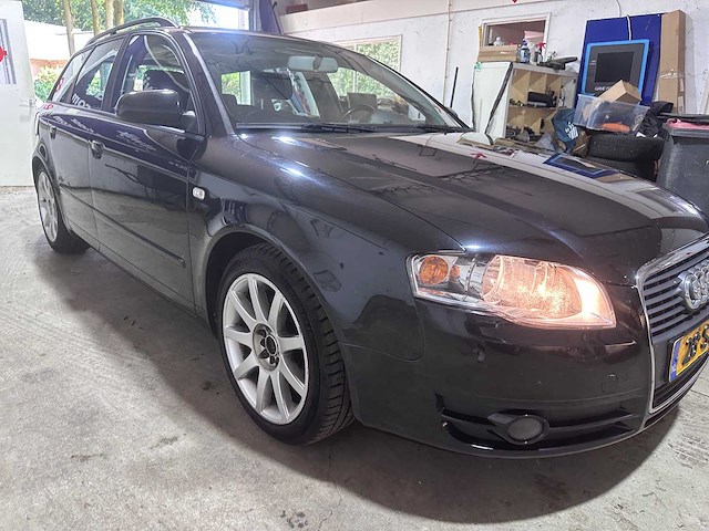 Audi - a4 avant - 2.0 pro line - 28-sf-zv- 2006 - afbeelding 17 van  21