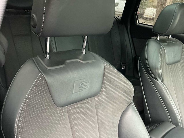 Audi - a4 avant - 2.0 tdi quattro - car - 2017 - afbeelding 24 van  44