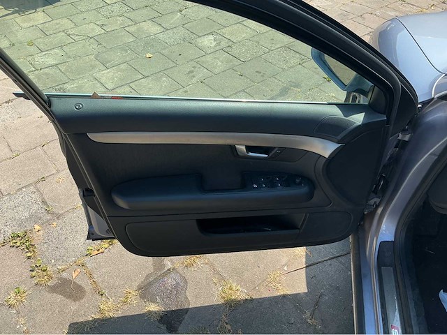 Audi - a4 avant - 2.5 tdi | quattro | pro line - 33-zk-jv - afbeelding 5 van  6