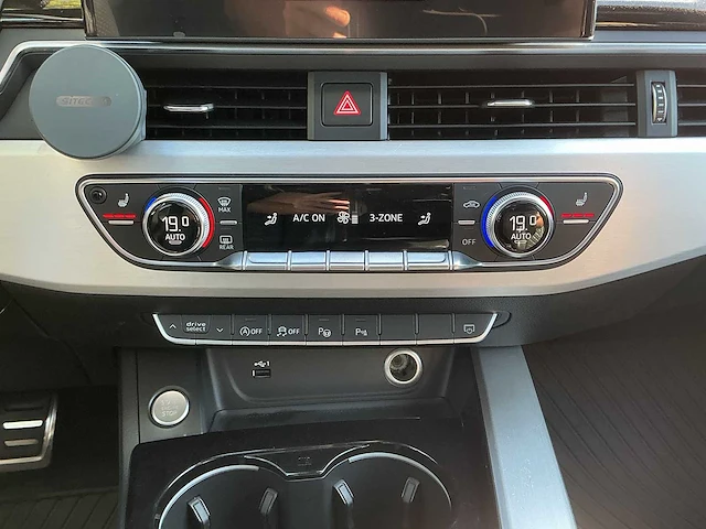 Audi - a4 avant - 35 tfsi launch edition sport - car - 2020 - afbeelding 8 van  42