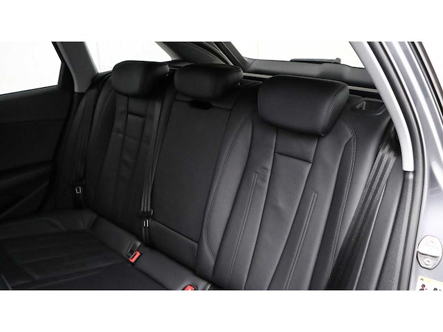 Audi - a4 avant - 45 tfsi quattro - n-695-nn - 2019 - afbeelding 13 van  31