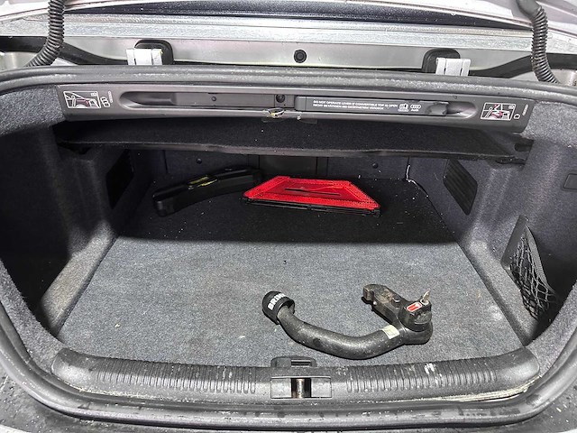 Audi - a4 cabriolet - 2.4 v6 - 55-jsr-3- 2002 - afbeelding 6 van  16