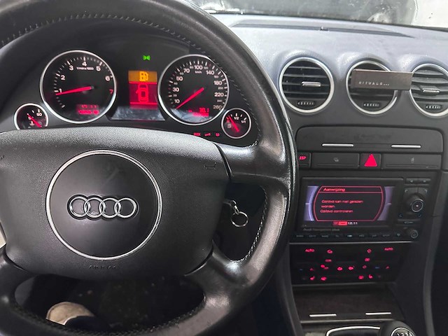 Audi - a4 cabriolet - 2.4 v6 - 55-jsr-3- 2002 - afbeelding 15 van  16