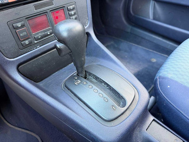 Audi - a4 limousine - 1.6 advance - automaat - personenauto - 1998 - afbeelding 2 van  26