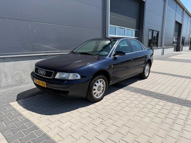 Audi - a4 limousine - 1.6 advance - automaat - personenauto - 1998 - afbeelding 1 van  26