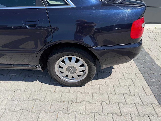 Audi - a4 limousine - 1.6 advance - automaat - personenauto - 1998 - afbeelding 17 van  26