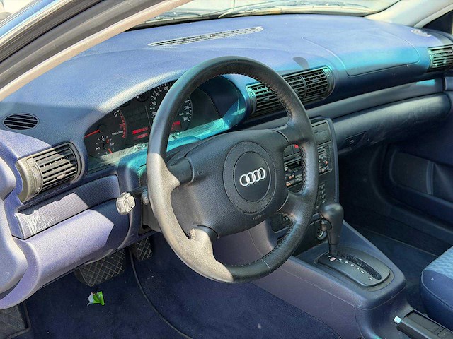 Audi - a4 limousine - 1.6 advance - automaat - personenauto - 1998 - afbeelding 26 van  26