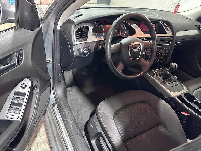 Audi - a4 limousine - 1.8 tfsi - tr-729-x- 2008 - afbeelding 14 van  18