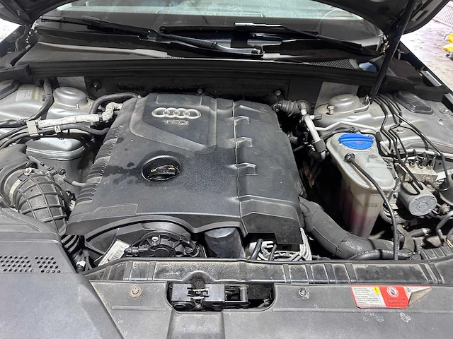 Audi - a4 limousine - 1.8 tfsi - tr-729-x- 2008 - afbeelding 9 van  18