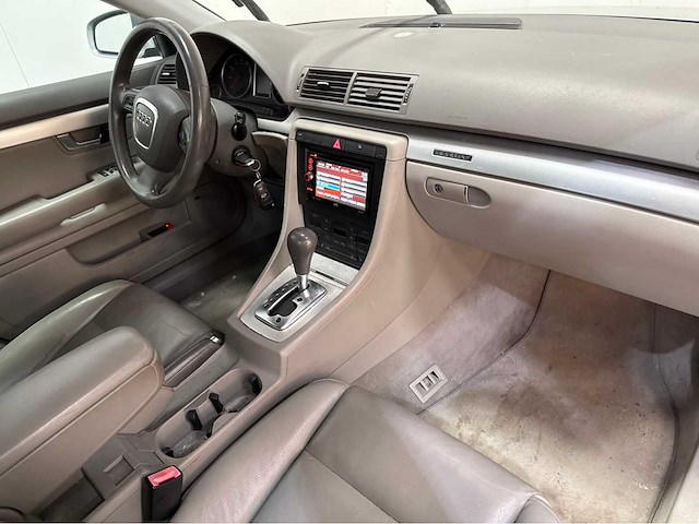 Audi - a4 limousine - 3.2 fsi quattro - pro line - personenauto - 2005 - afbeelding 4 van  23
