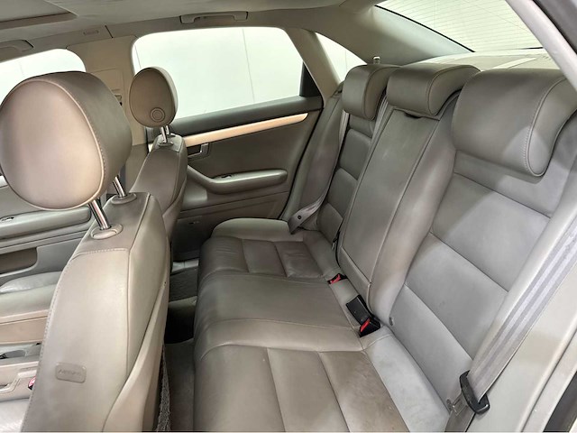 Audi - a4 limousine - 3.2 fsi quattro - pro line - personenauto - 2005 - afbeelding 5 van  23
