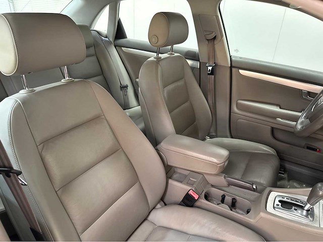 Audi - a4 limousine - 3.2 fsi quattro - pro line - personenauto - 2005 - afbeelding 7 van  23