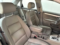 Audi - a4 limousine - 3.2 fsi quattro - pro line - personenauto - 2005 - afbeelding 7 van  23