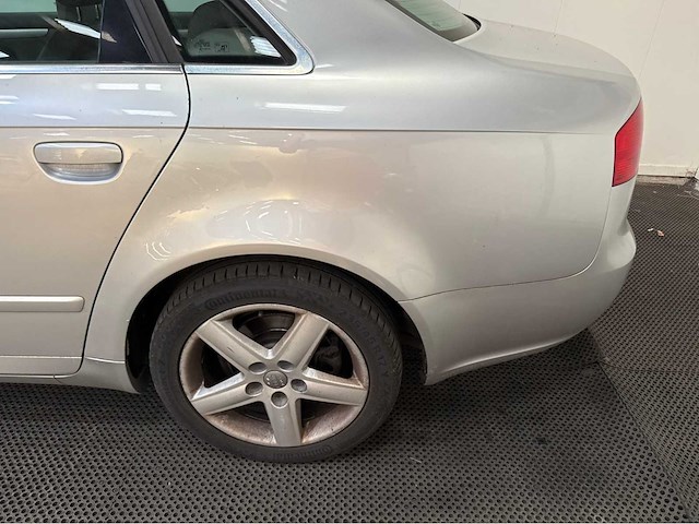 Audi - a4 limousine - 3.2 fsi quattro - pro line - personenauto - 2005 - afbeelding 15 van  23